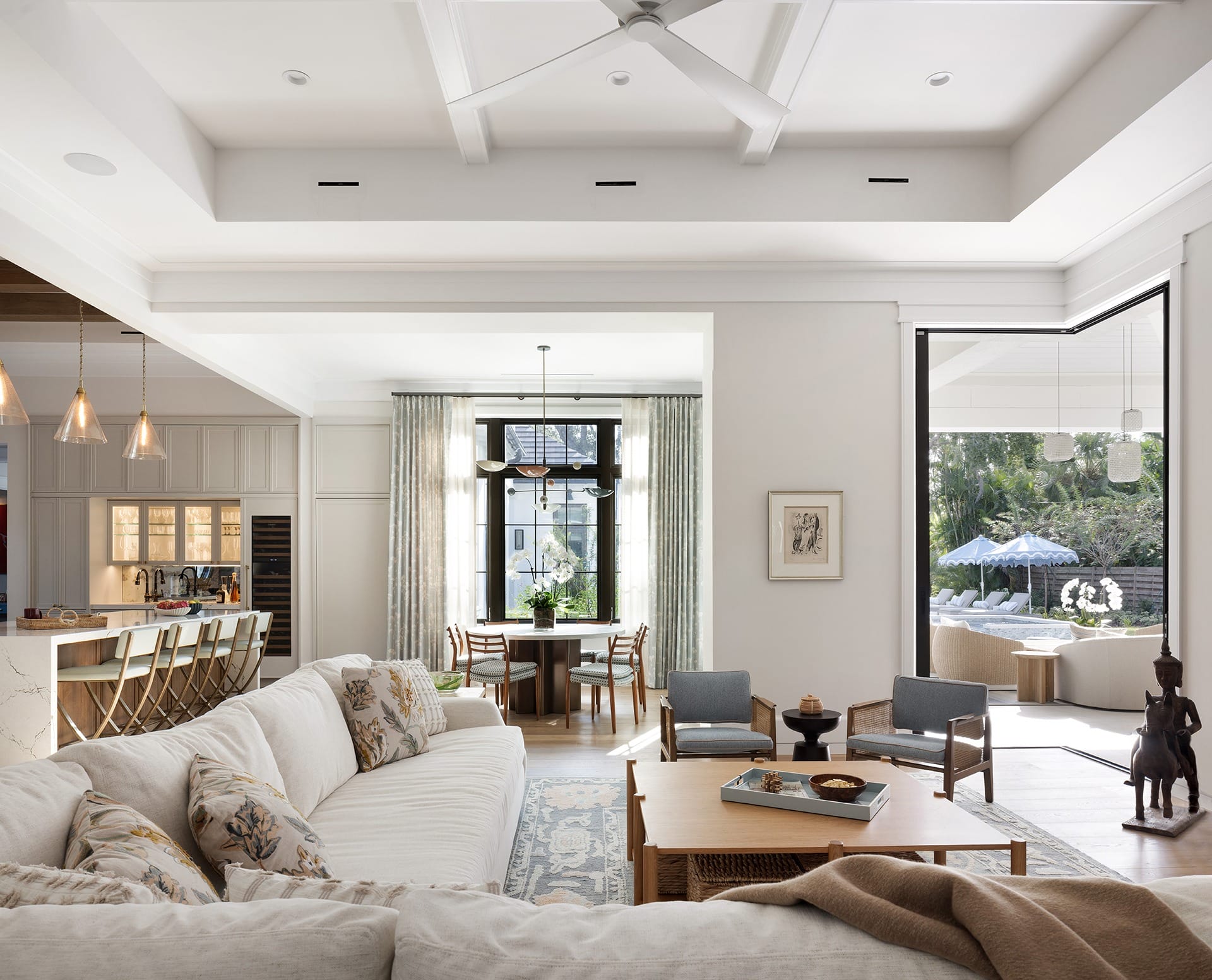 South Oak - Living - Cherokee Park, Sarasota, Florida - Nautilus Custom Homes